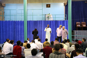 بازدید جمعی از طلاب خارجی جامعه المصطفی (ص) العالمیه از بیت امام خمینی (س) در جماران