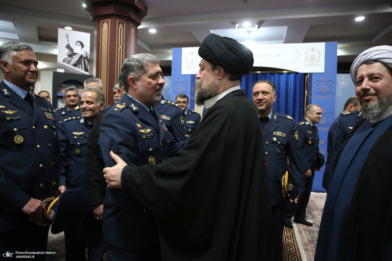 دیدار فرمانده نیری هوایی ارتش( امیر بهمن بهمرد )و جمعی از فرماندهان با سید حسن خمینی