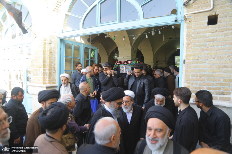 مراسم تشییع آیت الله موسوی تبریزی (ره)