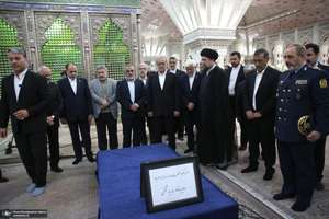 تجدید میثاق رئیس‌جمهور و اعضای دولت با آرمان‌های حضرت امام خمینی (س) - 2