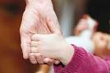 29 کودک بدسرپرست در استان مرکزی به فرزندخواندگی پذیرفته شدند