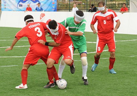 تیم فوتبال نابینایان هرمزگان به مقام سومی رقابت های لیگ برتر دست یافت