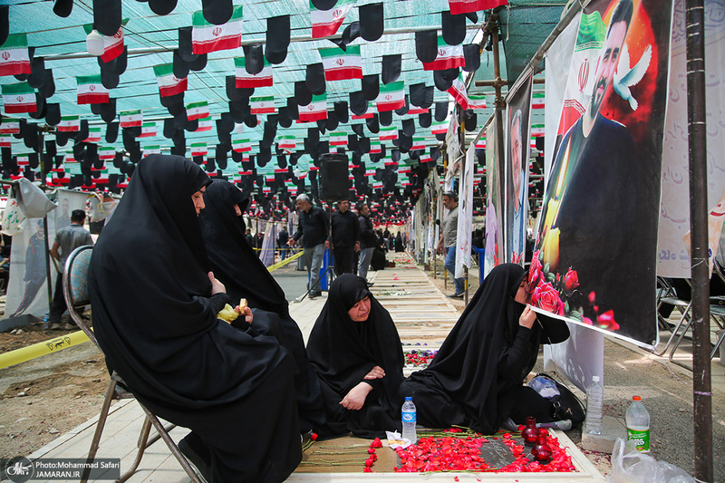 گلزار شهدای جنگ تحمیلی ۱۲روزه در بهشت زهرا (س)