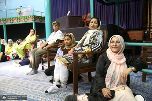 بازدید جمعی از گردشگران خارجی از بیت امام خمینی در جماران‎‎