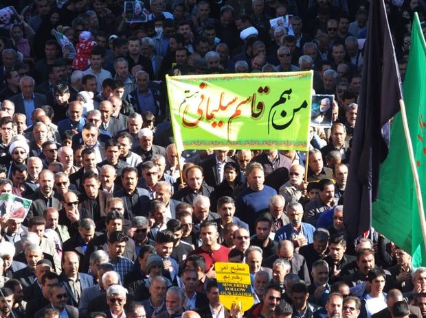 شهید سلیمانی با عدالت در برابر فساد و ظلم ایستادگی کرد