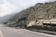 ۲ محور ارتباطی در مازندران به دلیل ریزش کوه مسدود است