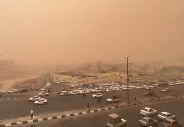 ریزگردها به قم رسیدند + فیلم