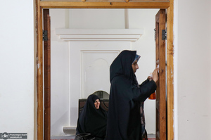 آذین بندی بیت تاریخی امام خمینی به مناسبت دهه فجر انقلاب