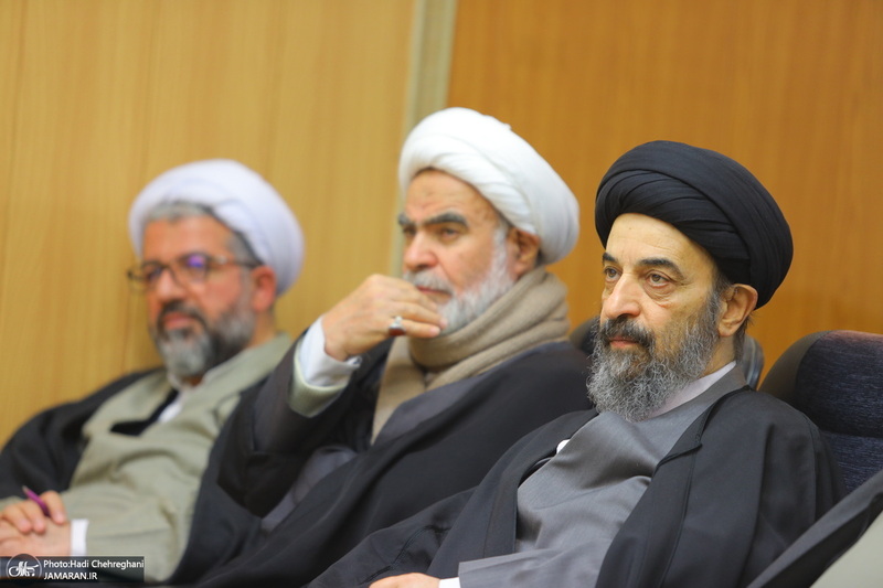هشمتین نشست تبیین مکتب امام خمینی با عنوان «تاثیر مکتب فقهی امام خمینی (س) بر فقه سیاسی شیعه‎‎»