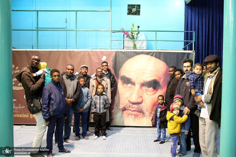 بازدید جمعی از طلاب دانشجو کشور سودان از بیت امام خمینی در ایام دهه فجر