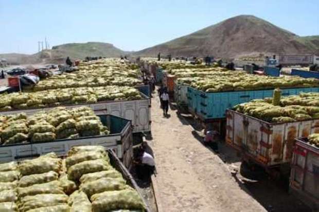 640 هزار تن محصولات کشاورزی از قصرشیرین به عراق صادر شد