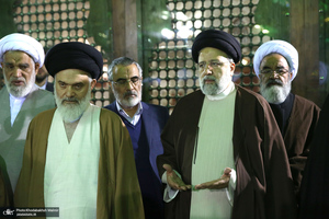 تجدید میثاق رئیس و اعضای مجلس خبرگان رهبری با آرمان های امام خمینی (س)