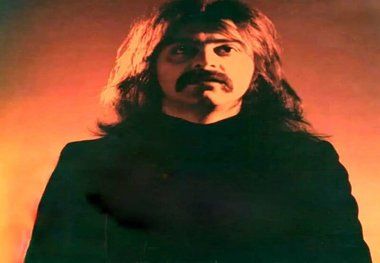 کوروش یغمایی از دنیای موسیقی خداحافظی کرد