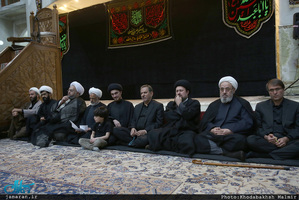 مراسم عزاداری شب تاسوعای حسینی در حرم مطهر امام خمینی (س)