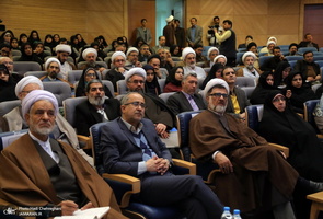 نشست «چالش های حقوق زنان در فقه» در مشهد