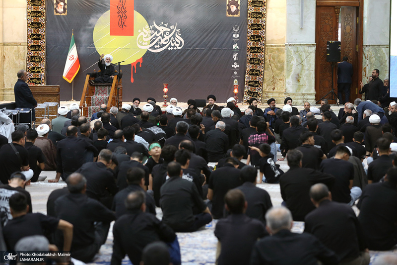 مراسم عزادارای شب عاشورا در حرم مطهر امام خمینی