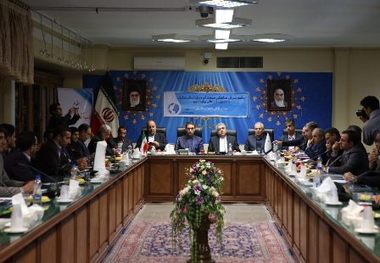 نمایندگان استان مرکزی خواستار رفع تنگناهای صنعت آب وبرق ازوزیر نیرو شدند