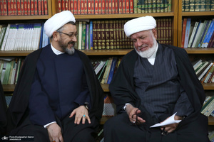 دیدار علی کمساری با شیخ ابوخوله رئیس مدرسه امام خمینی و علوم اسلامی در نجف اشرف