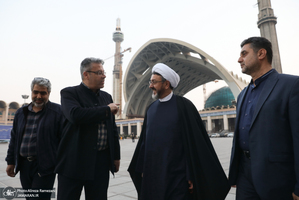 بازدید رئیس موسسه تنظیم و نشر آثار امام خمینی از نمایشگاه بین المللی قرآن کریم