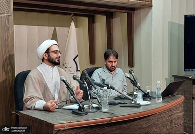 مجتبی نامخواه: در ادبیات امام و انقلاب «حزب الله» عموم ملت هستند/ سجاد صفارهرندی: امام از همان نقطه اول تلاش می‌کنند گفت و گو با روشنفکران برقرار بماند/ امام به فقهای شورای نگهبان هشدار می‌دهد مراقب خطر تحجر باشید