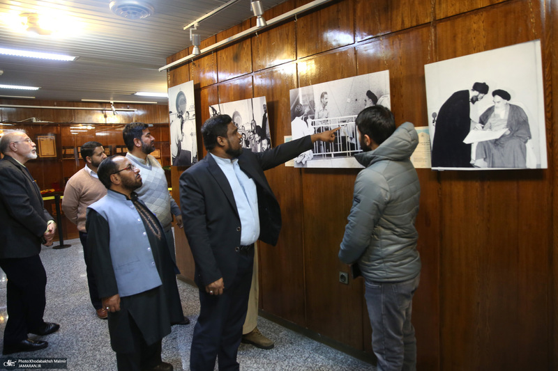 بازدید جمعی از اساتید زبان فارسی از کشورهای هند، و سریلانکا از جماران