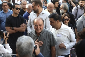 مراسم تشییع ناصر تقوایی