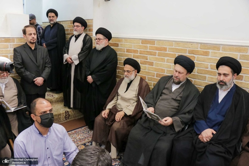 حضور آیت الله سید حسن خمینی در مراسم وداع با آیت الله العظمی شبری زنجانی (ره)