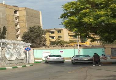 کلیسای انجیلی مشهد شبانه تخریب شد! خطر تخریب بیخ گوش کارخانه نخ‌ریسی خسروی + عکس