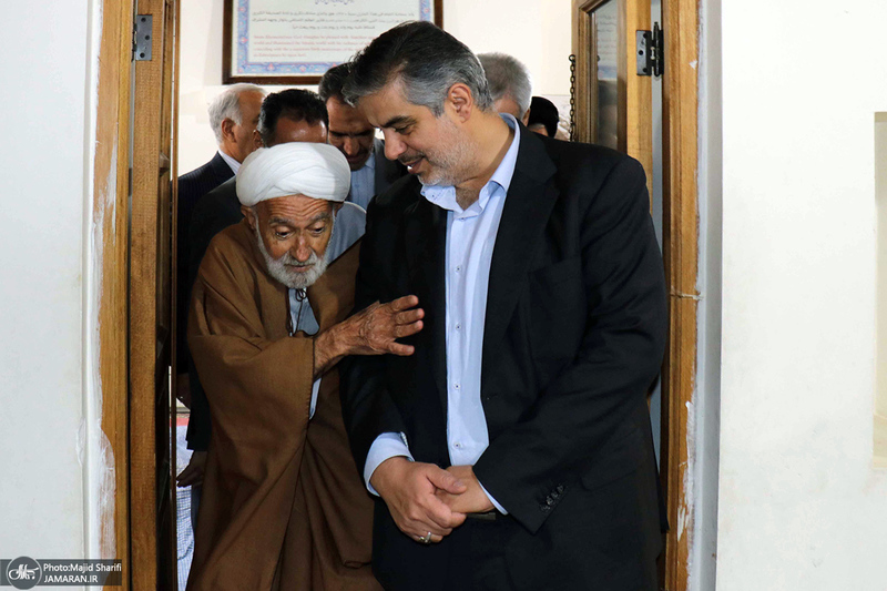 بازدید استاندار جدید مرکزی از بیت تاریخی حضرت امام در خمین