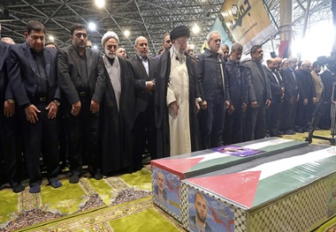  Leader leads funeral prayers for assassinated Hamas leader