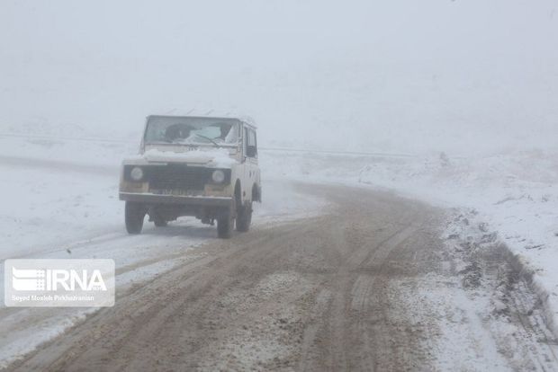 راه ارتباطی ۲۷۰ روستای الیگودرز مسدود است