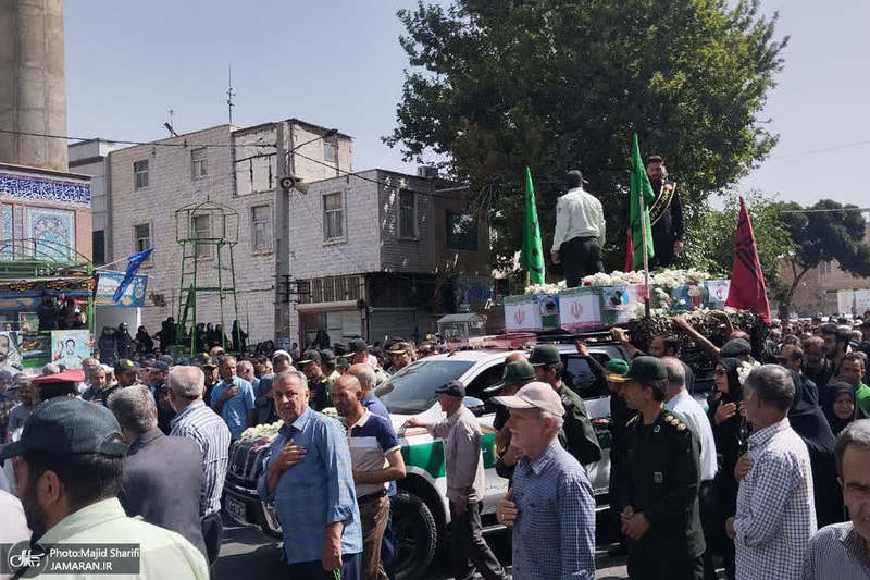 مراسم تشییع پیکر مطهر شهدای حمله رژیم صهیونیستی در خمین