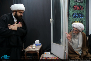 مراسم عزادارى شهادت حضرت فاطمه زهرا(س) در بيت آيت الله دوستى زنجانى