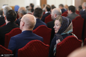 نشست وزیر امور خارجه با سفرا و کارداران و روسای نمایندگی های خارجی و بین‌المللی مقیم تهران