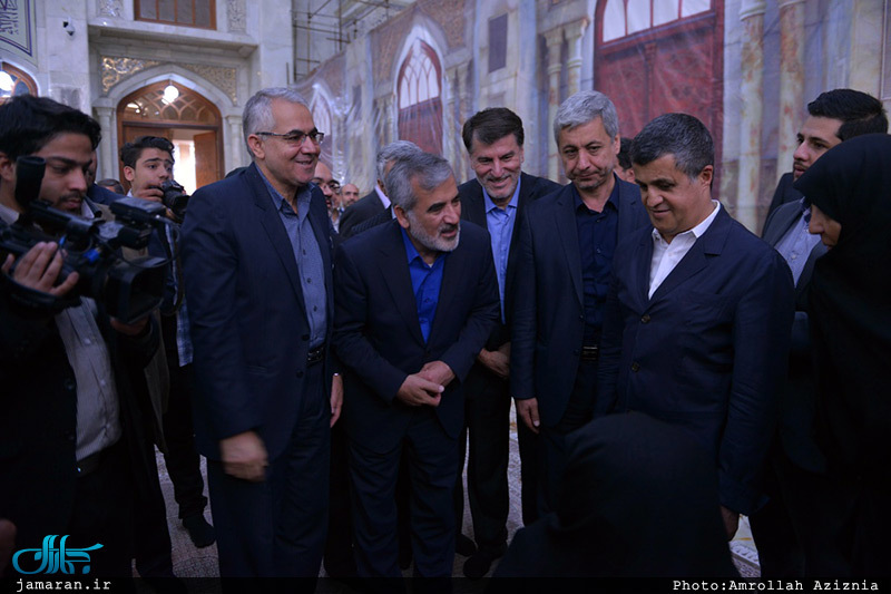 تجدید میثاق استاندار و جمعی از استانداری استان البرز با آرمان های حضرت امام خمینی(س)