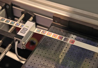 هولوگرام چیست و چگونه به شرکت های تولیدی کمک میکند؟