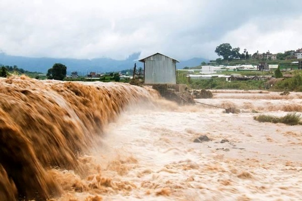خسارت شدید سیلاب در شهرستان مشگین‌شهر