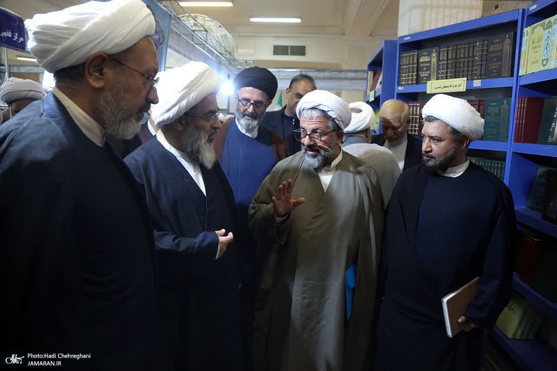 افتتاحیه «چهارمین نمایشگاه بزرگ تخصصی کتاب فقه و کلام معاصر»