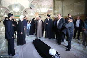 مراسم تشییع آیت الله رحمت (ره)  در حرم مطهر امام خمینی(س)