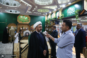حضور حجت الاسلام و المسلمین علی کمساری در سی و ششمین نمایشگاه کتاب تهران