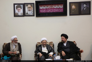 حاشیه تجدید میثاق مسئولان عالی قضایی با آرمان های امام راحل