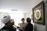 هادی خامنه ای