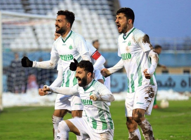 گل گهر با پیکان زمین گیر شد؛ برف و گل باهم به اراک رفتند! +برنامه و نتایج/ جدول