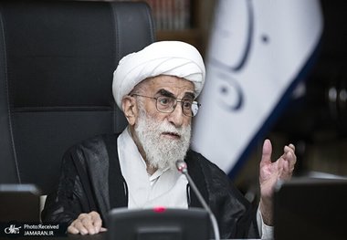 واکنش آیت‌الله جنتی به مکانیسم ماشه: بازگشت قطعنامه‌های تحریمی غیرقانونی است/ جوانان جبهه مقاومت زوال قدرت‌های شیطانی را محقق خواهند کرد