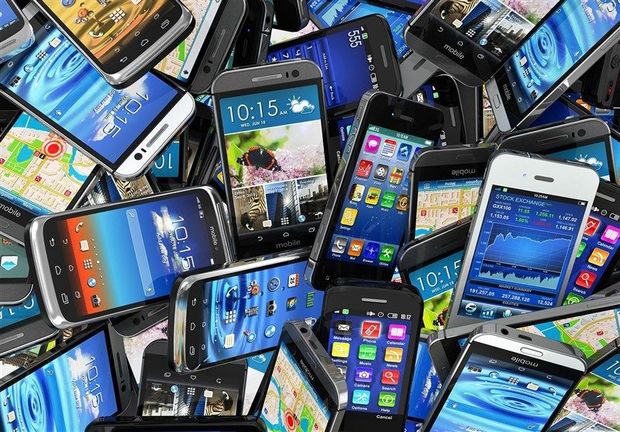 4،9 میلیارد ریال تلفن همراه قاچاق در نیشابور کشف شد