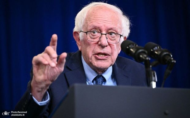سناتور آمریکایی: جنگ علیه ایران برخلاف قانون اساسی آمریکا و قوانین بین‌المللی است و هرگز نباید شروع می‌شد/ باید هر چه سریع‌تر از مسیر مذاکره به این جنگ پایان دهیم/ نباید به درگیر شدن در جنگ‌های نسل‌کشی اسرائیل در غزه یا مشارکت در تخریب لبنان ادامه دهیم