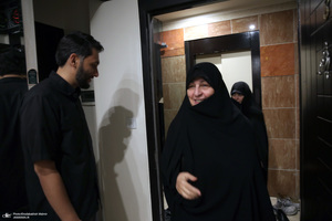 حضور سیدحسن خمینی در منزل شهیدان طهرانچی