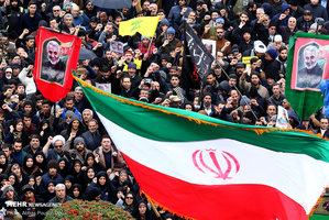 تجمع بزرگداشت شهید حاج قاسم سلیمانی در میدان امام خمینی(س) اصفهان + تصاویر