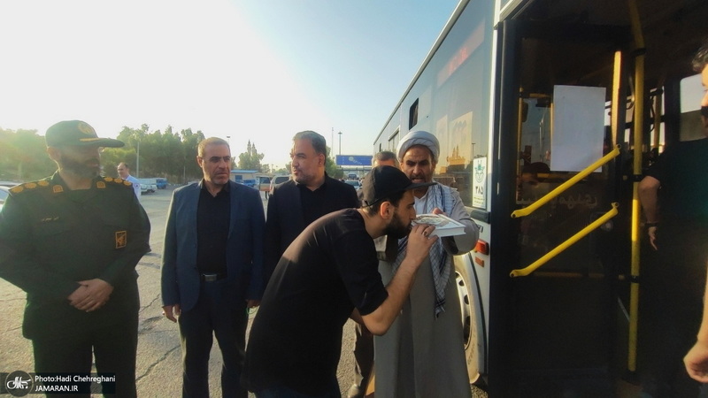 بدرقه کاروان های زائران اعزامی قم به مرقد امام خمینی