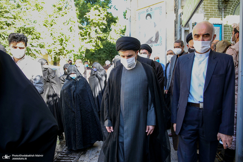 مراسم تشییع حجت الاسلام و المسلمین محتشمی پور در حسینیه جماران